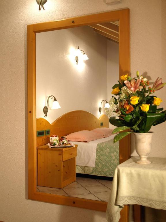 Jolly B&B - Affittacamere Dimaro Rum bild